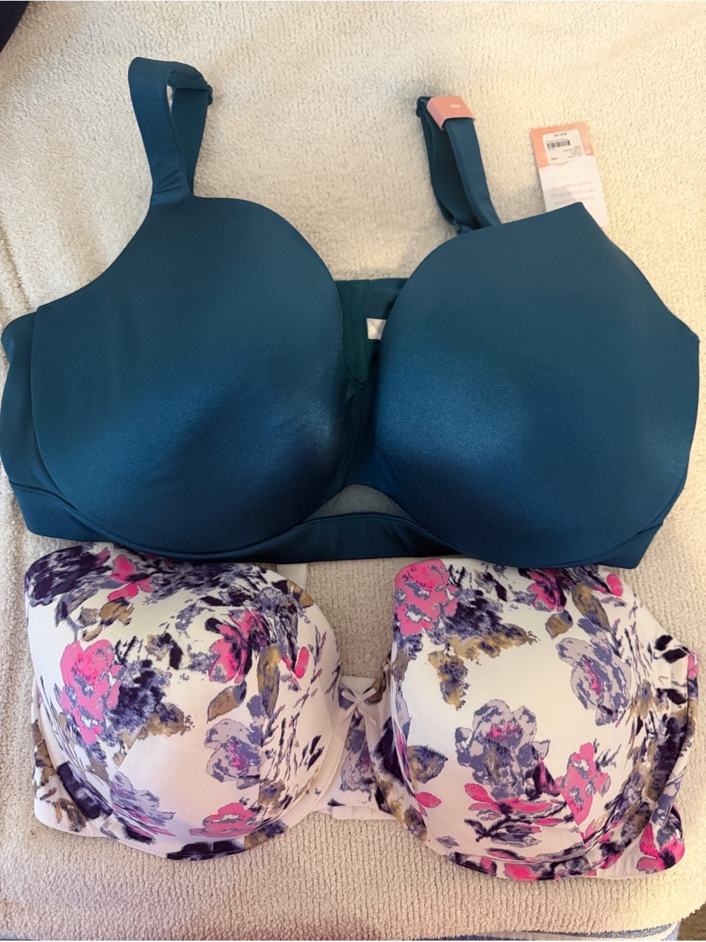 Lot of 2 NWT Cacique size 44G Full Coverage Molded Cup Bra - Women Intimate
